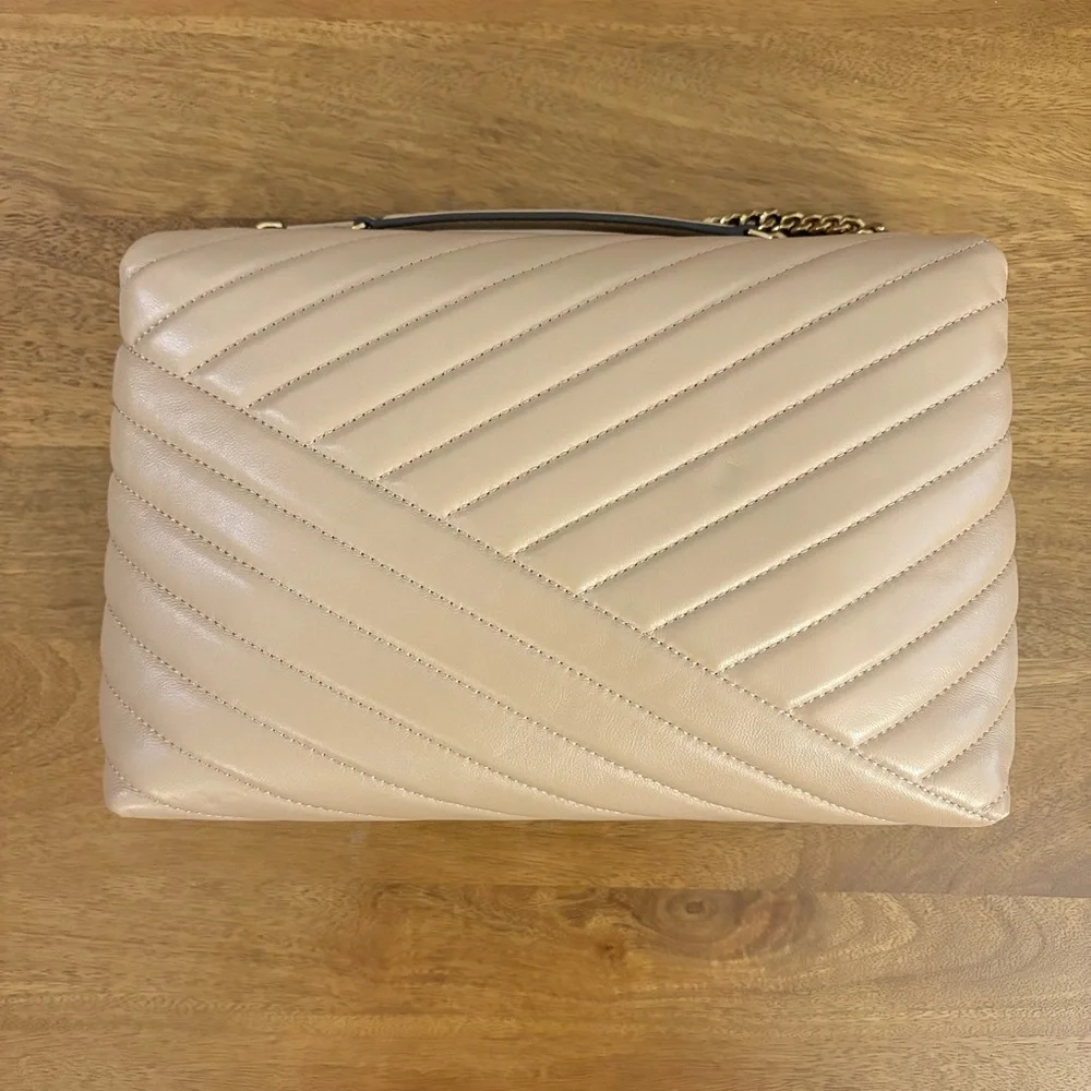 Tory Burch Kira Chevron Quilted Shoulder Bag Medium Devon Sand